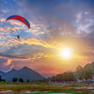 Paragliding in Bir Billing